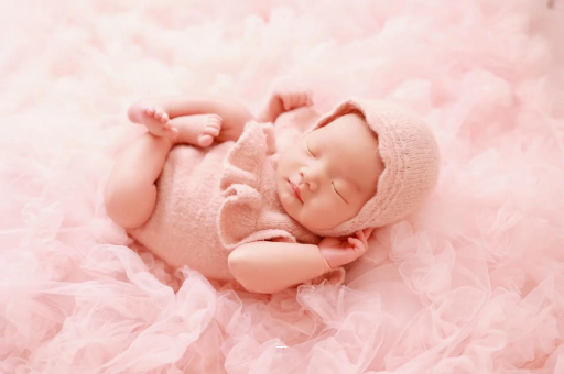 陵水宝宝几个月开始喝水